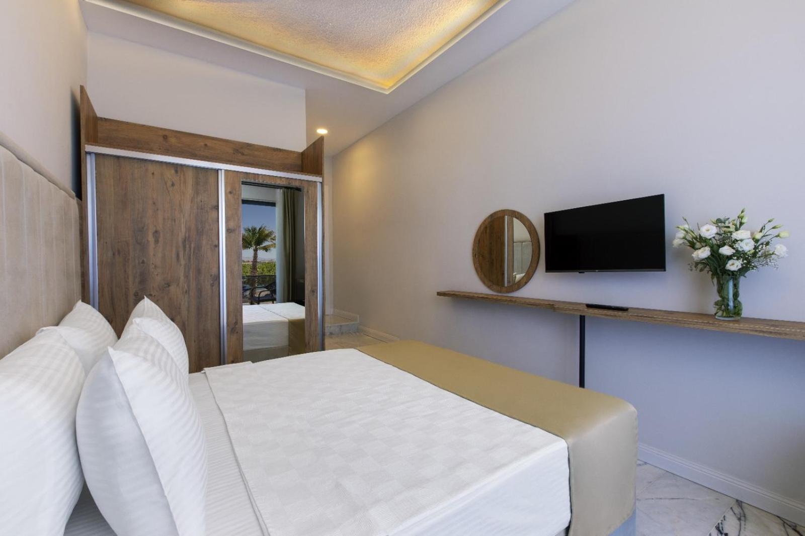 Hotel Enki Spinoza Thermal